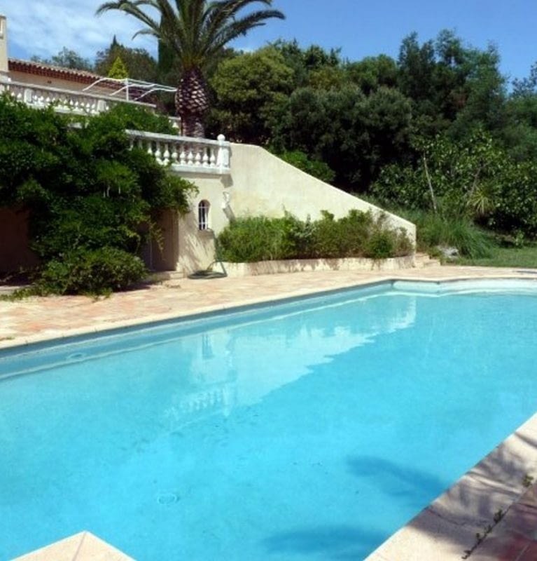 Pool 2. Villa Beauvallon